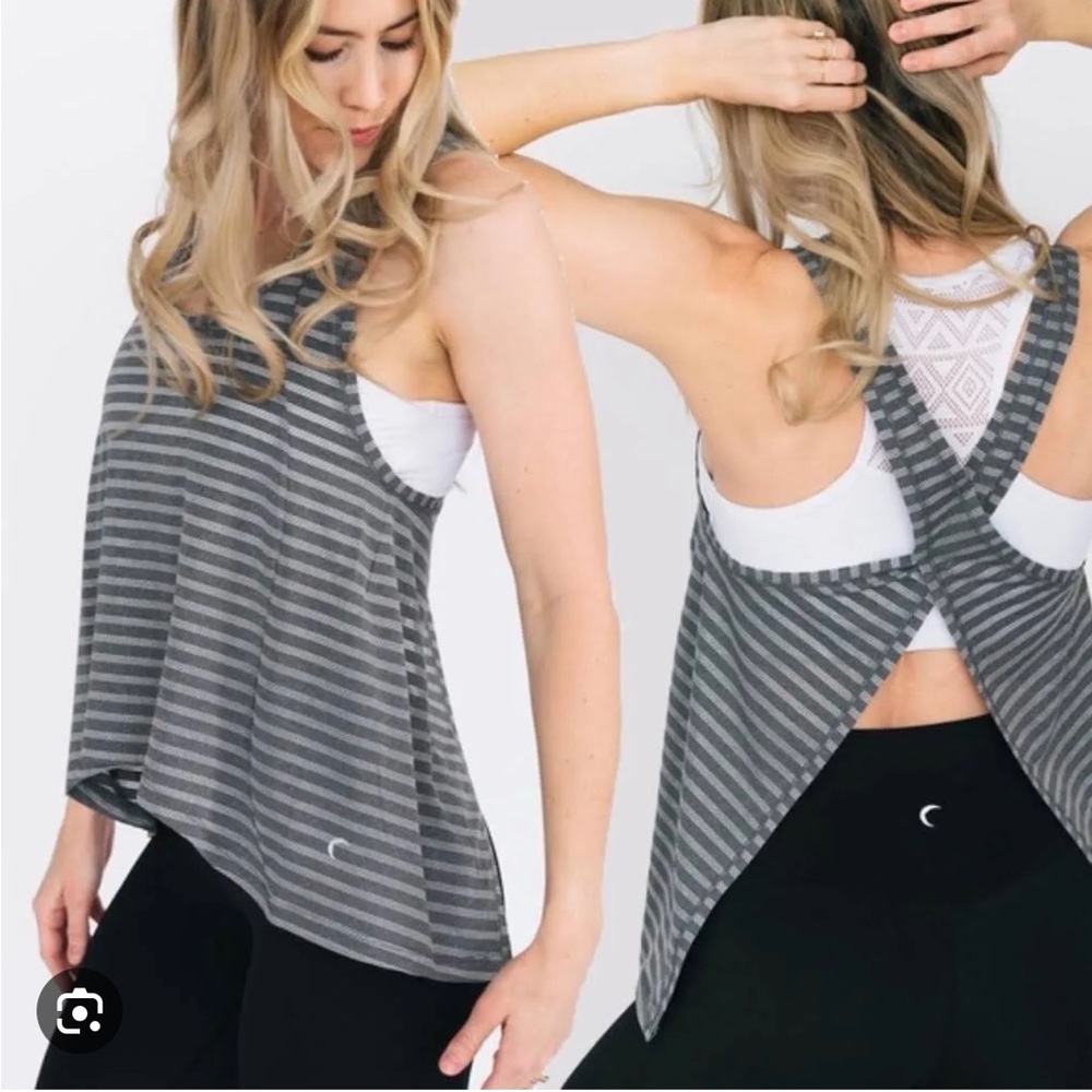 BNWT Zyia Active Gray Nimbus Split Back Tank. Size Large